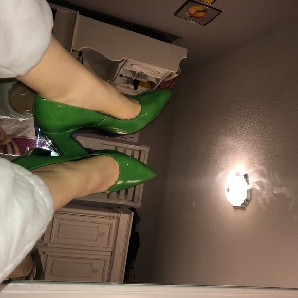 Kelly Green L’Intervalle Pumps - Picture 4 of 7
